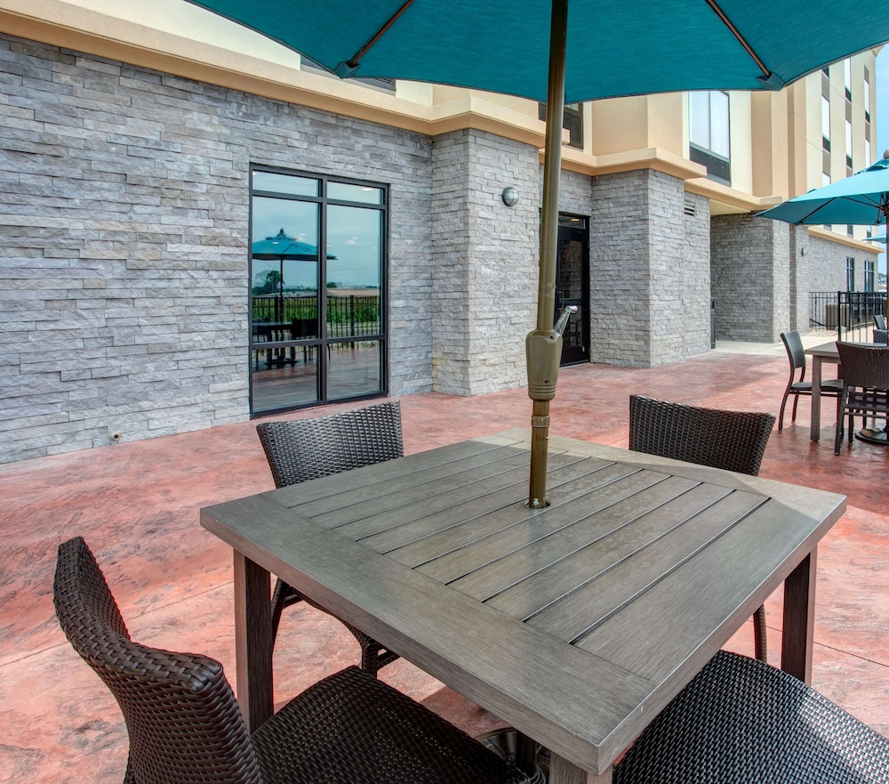 Hampton Inn Union City - photo 27