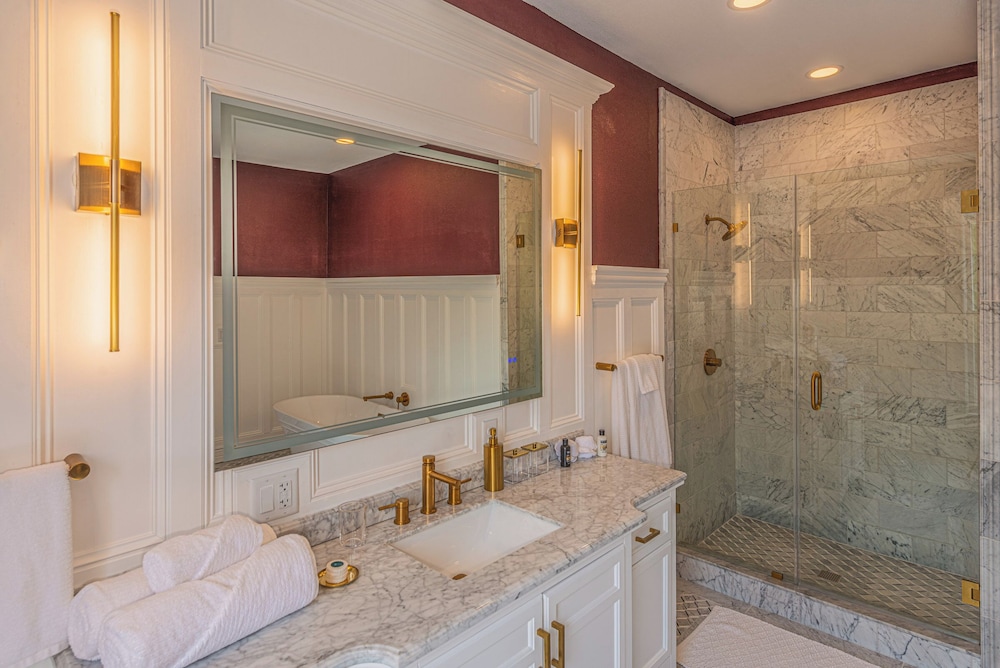 Orman Mansion Pueblo's Most Luxurious Stay - photo 24
