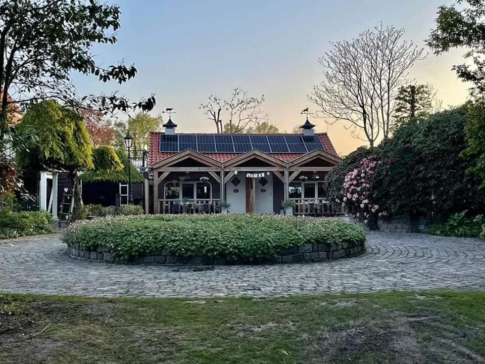 Logies De Houtdijk — 4-Star Luxury Hotel in Akkrum, Netherlands