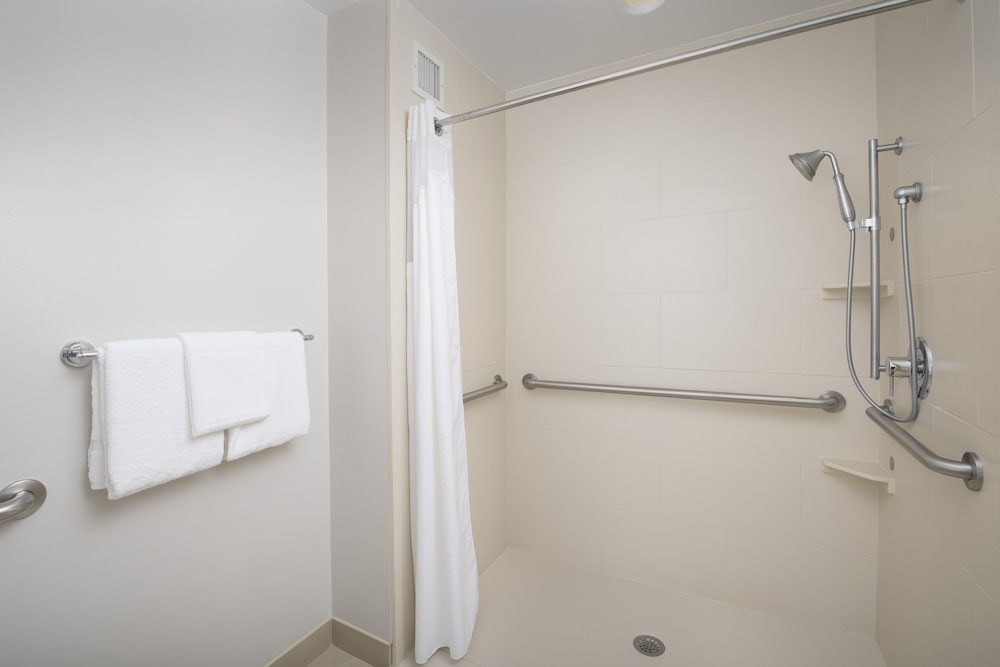 Holiday Inn Express Jacksonville Beach by IHG - photo 18