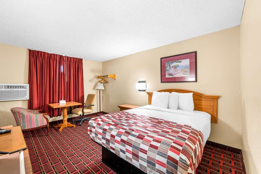 Americas Best Value Inn Decatur IL - photo 15