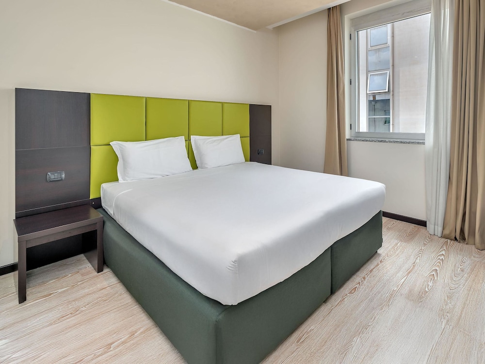 B&B Hotel Park Hotel Cassano d'Adda — 4-Star Luxury Hotel in Cassano D'adda, Italy