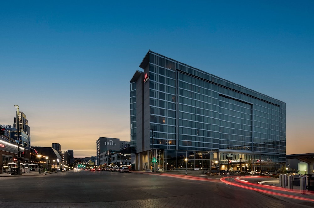 Omaha Marriott Downtown at the Capitol District — 4-Star Luxury Hotel in Omaha, United States