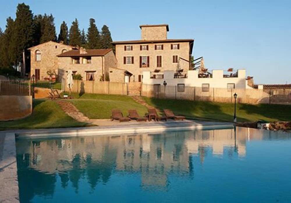 Villa San Filippo — 4-Star Luxury Hotel in Florence, Italy