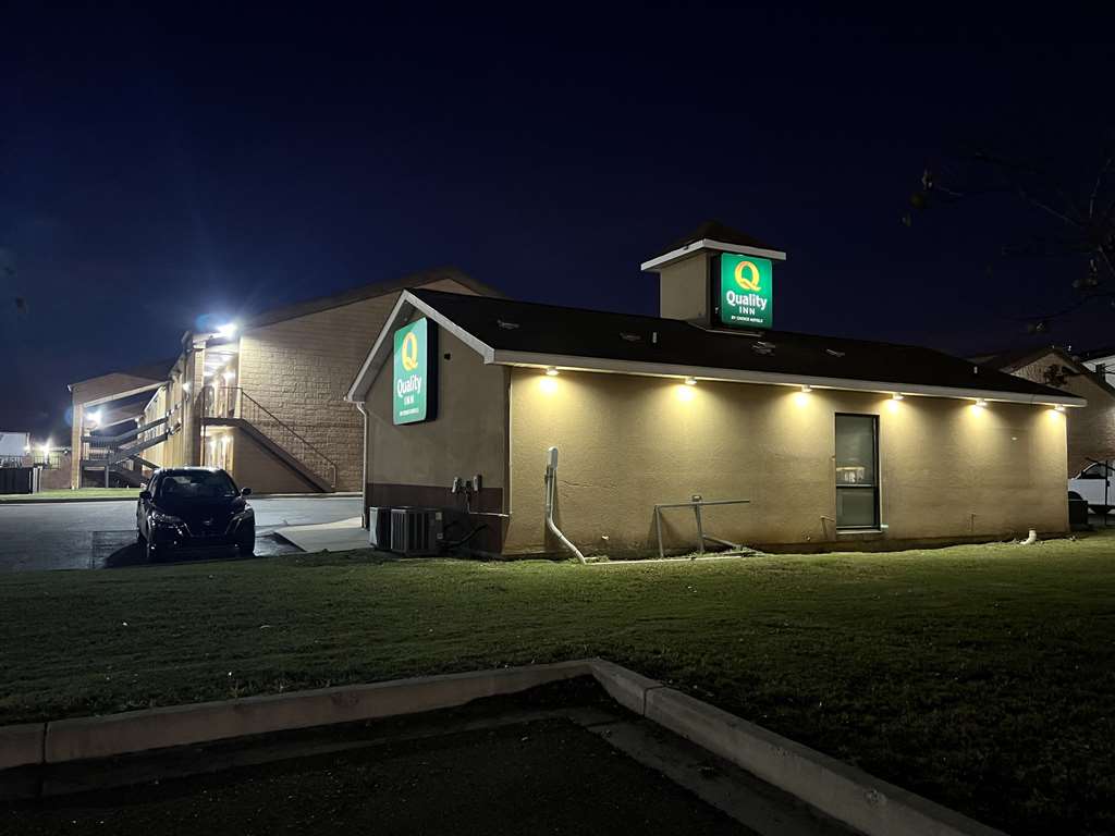 Quality Inn Madison Huntsville Decatur Hwy - photo 3