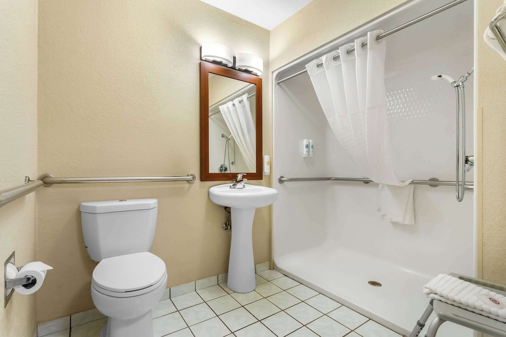 Comfort Inn & Suites Greeley - photo 35