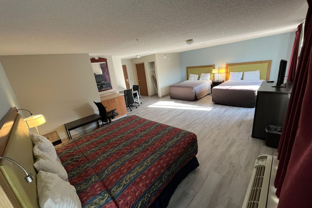 Coratel Inn and Suites by Jasper Wesley Hospital - photo 14