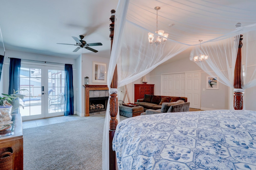 Pelican Cove Inn - photo 88