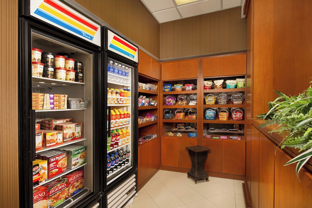 Fairfield Inn & Suites by Marriott Marshall - photo 18