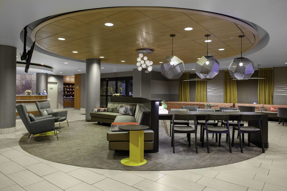 SpringHill Suites Cincinnati North Forest Park - photo 29