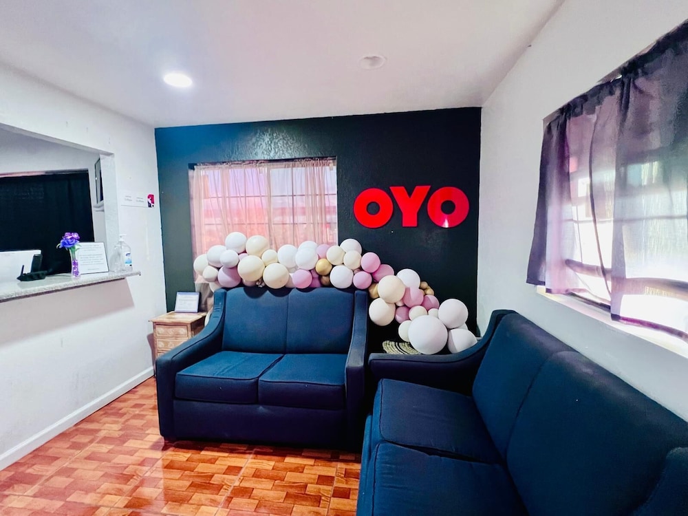 OYO Hotel Pearsall I 35 East - photo 3