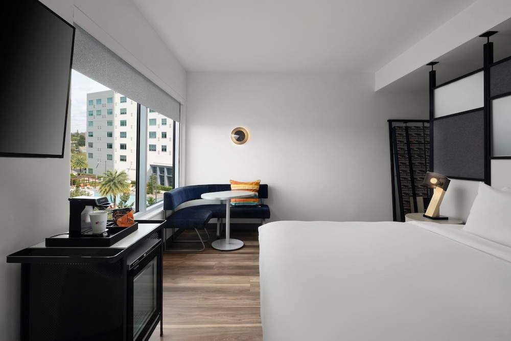 Aloft Orlando at SeaWorld - photo 6