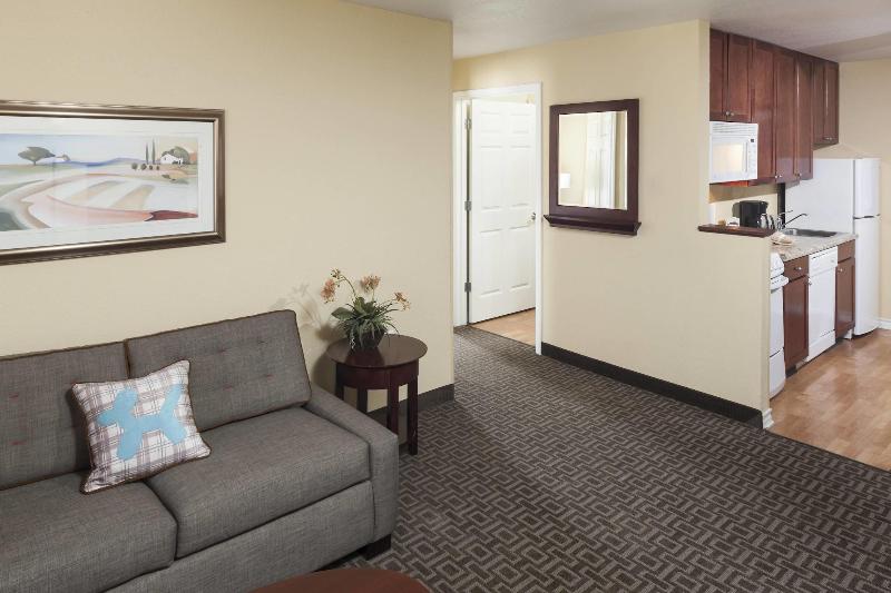 TownePlace Suites by Marriott Texarkana - photo 36
