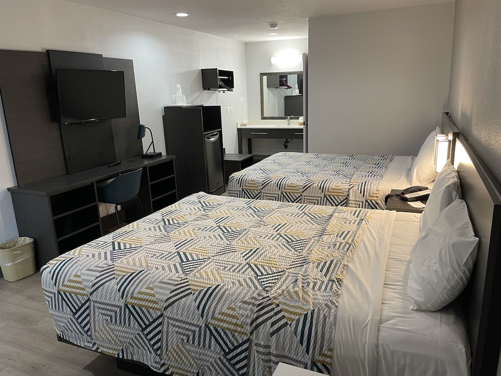 Motel 6 San Diego CA Southbay - photo 15