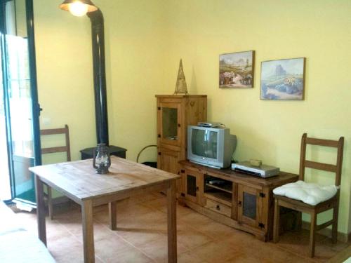 Charming apartment with mountain view in Jabuguillo 70 m — 4-Star Luxury Hotel in Aracena, Spain