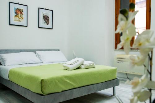 Casa Angelina Appartamento zona SanGiovanni — 4-Star Luxury Hotel in Rome, Italy