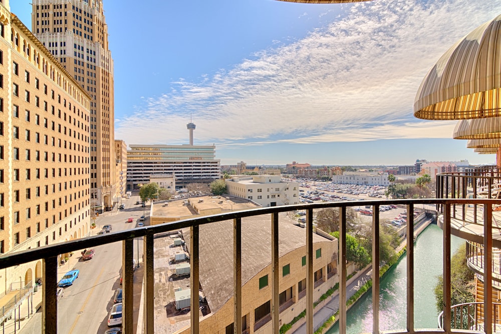 Riverwalk Plaza - photo 210