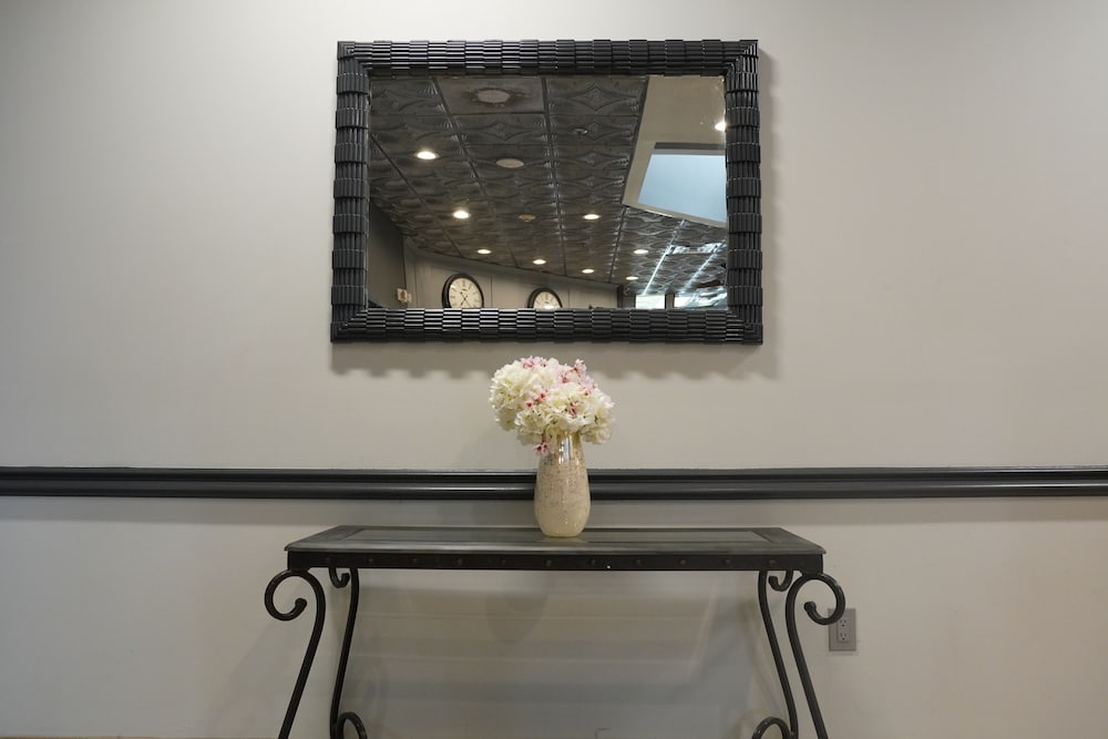 American Inn & Suites Waterford - photo 7