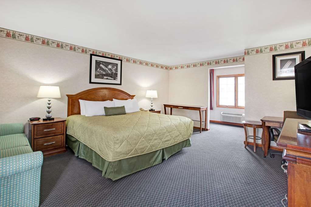 Ramada by Wyndham Flemington - photo 10