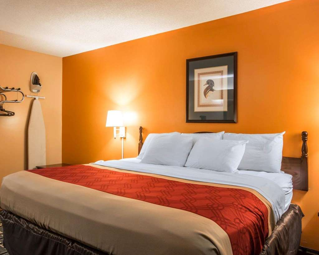 Econo Lodge Eufaula South - photo 15