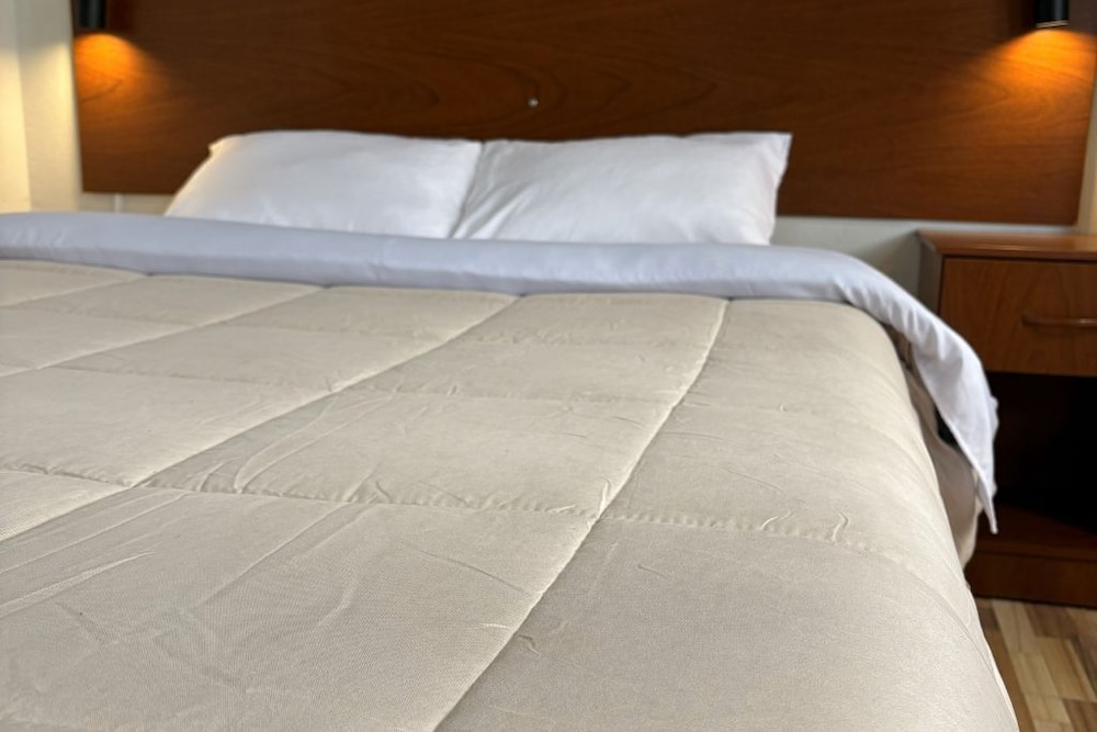 Hostal Hs Merced 22309620 — Juliaca