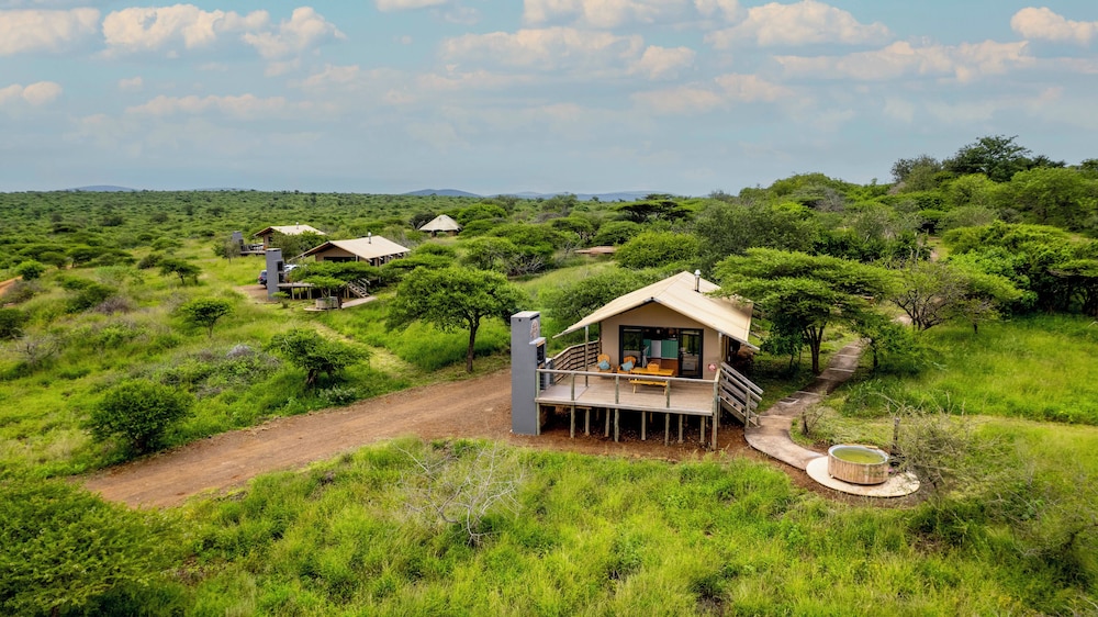 AfriCamps at White Elephant Safaris — 4-Star Luxury Hotel in Pongola, South Africa