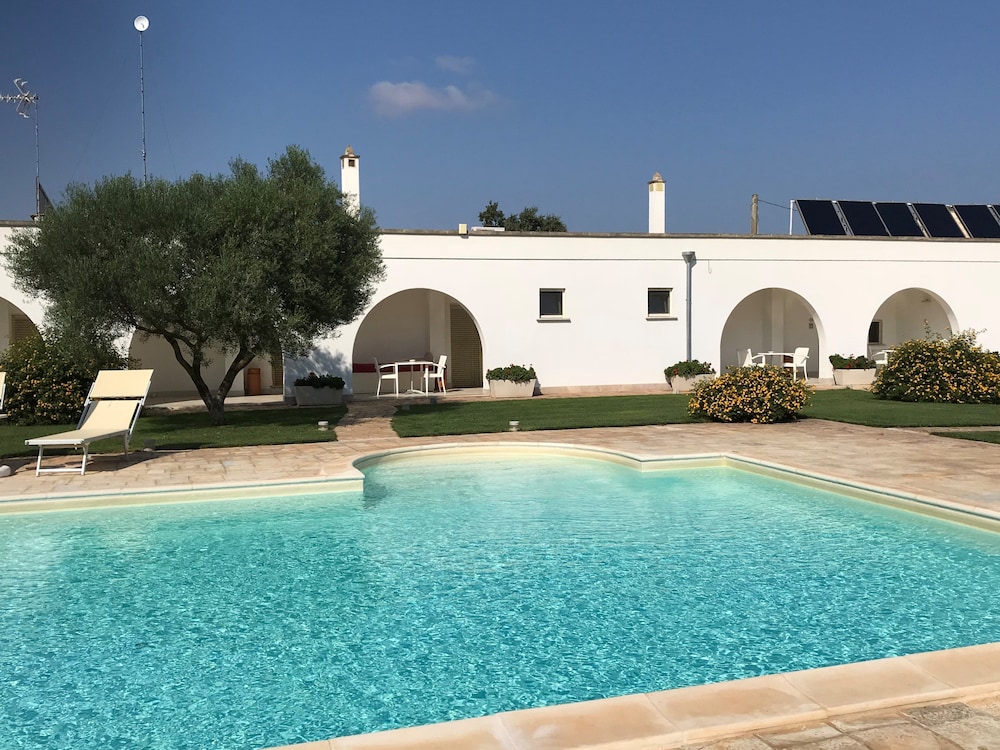 Relais Masseria Della Colomba — 4-Star Luxury Hotel in Francavilla Fontana, Italy