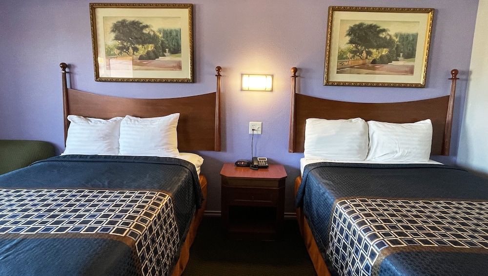 Royal Inn Linden - photo 6