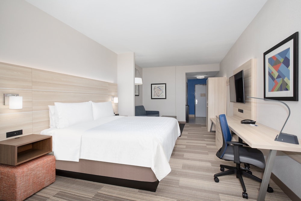 Holiday Inn Express & Suites Phoenix Glendale Sports Dist by IHG - photo 5