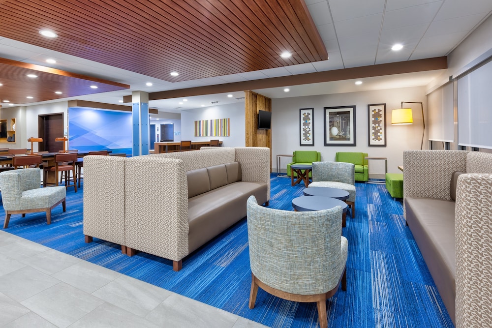 Holiday Inn Express & Suites Wooster by IHG - photo 36