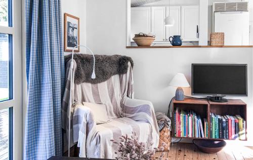 Beautiful Home In Jægerspris With Wifi — 4-Star Luxury Hotel in Jaegerspris, Denmark