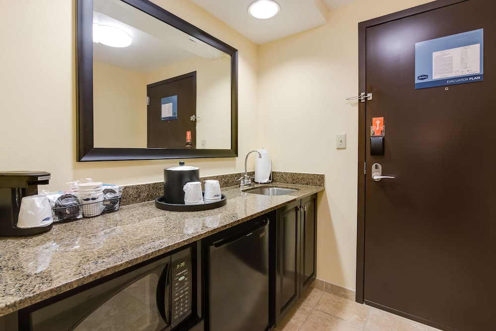 Hampton Inn & Suites Mt. Juliet - photo 21