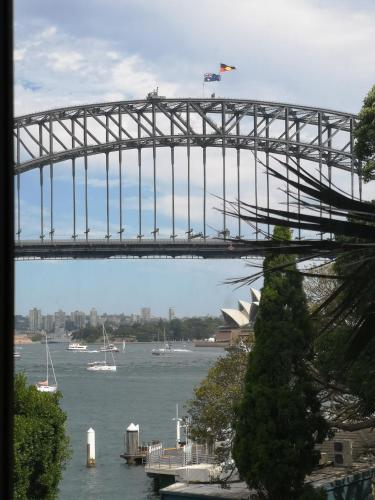 Harbourside7 modern 1br unit with fab views — 4-Star Luxury Hotel in Sydney, Australia