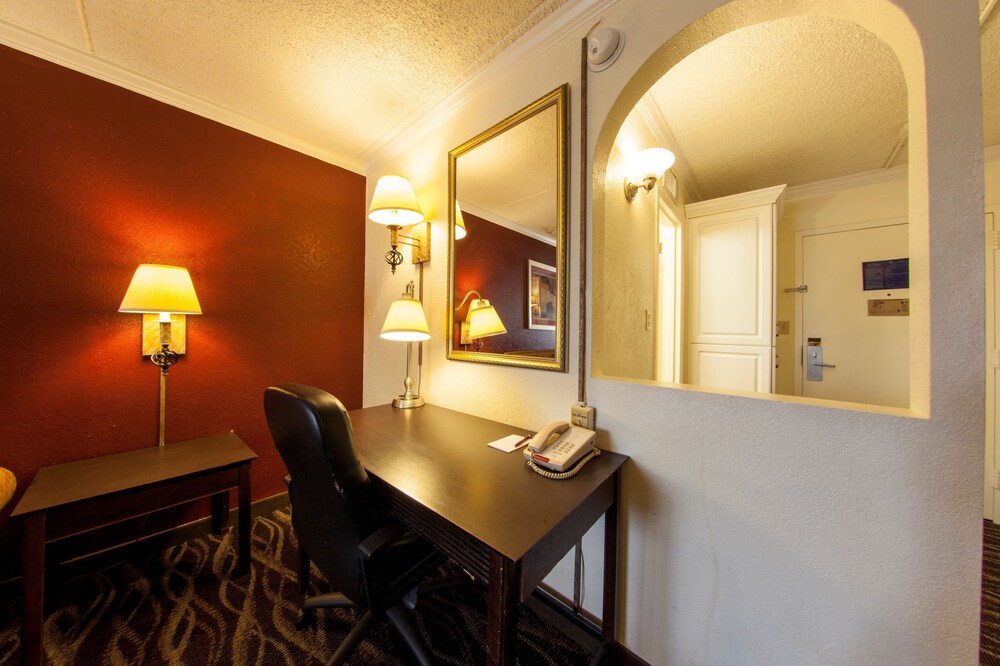 Hotel Tucson City Center Ascend Hotel Collection - photo 35
