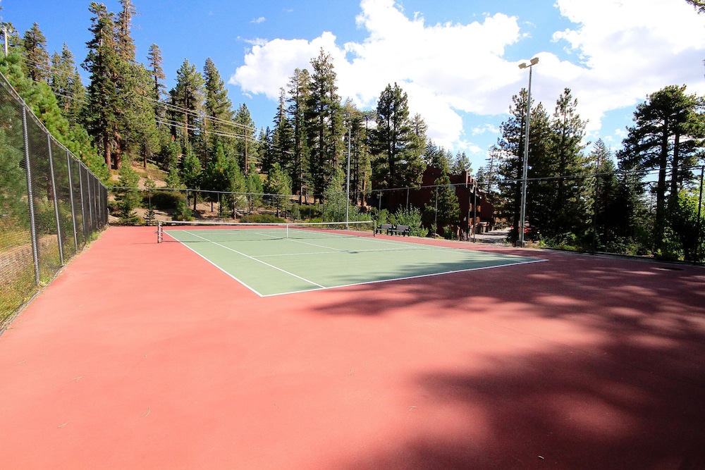 Mammoth Ski & Racquet Club - photo 62