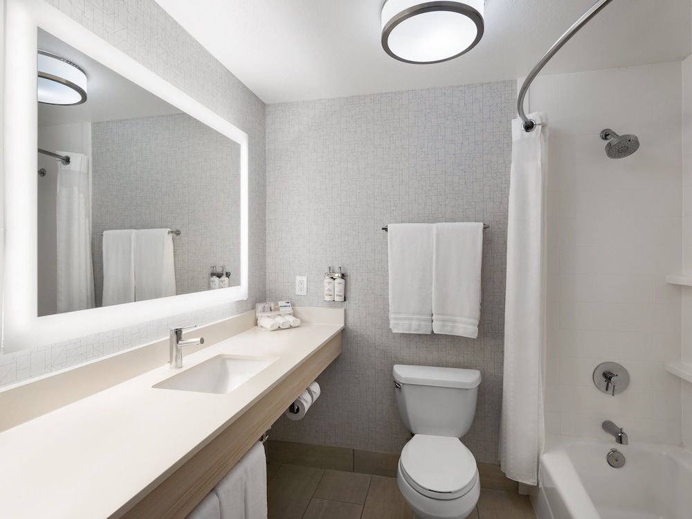 Holiday Inn Express Ft Bragg by IHG - photo 31