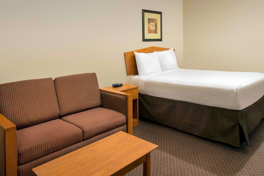 WoodSpring Suites Omaha Bellevue an Extended Stay Hotel - photo 9
