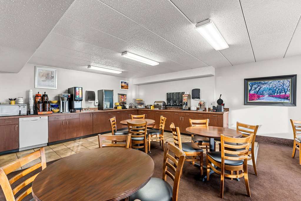 Days Inn by Wyndham Sioux Falls Empire - photo 9