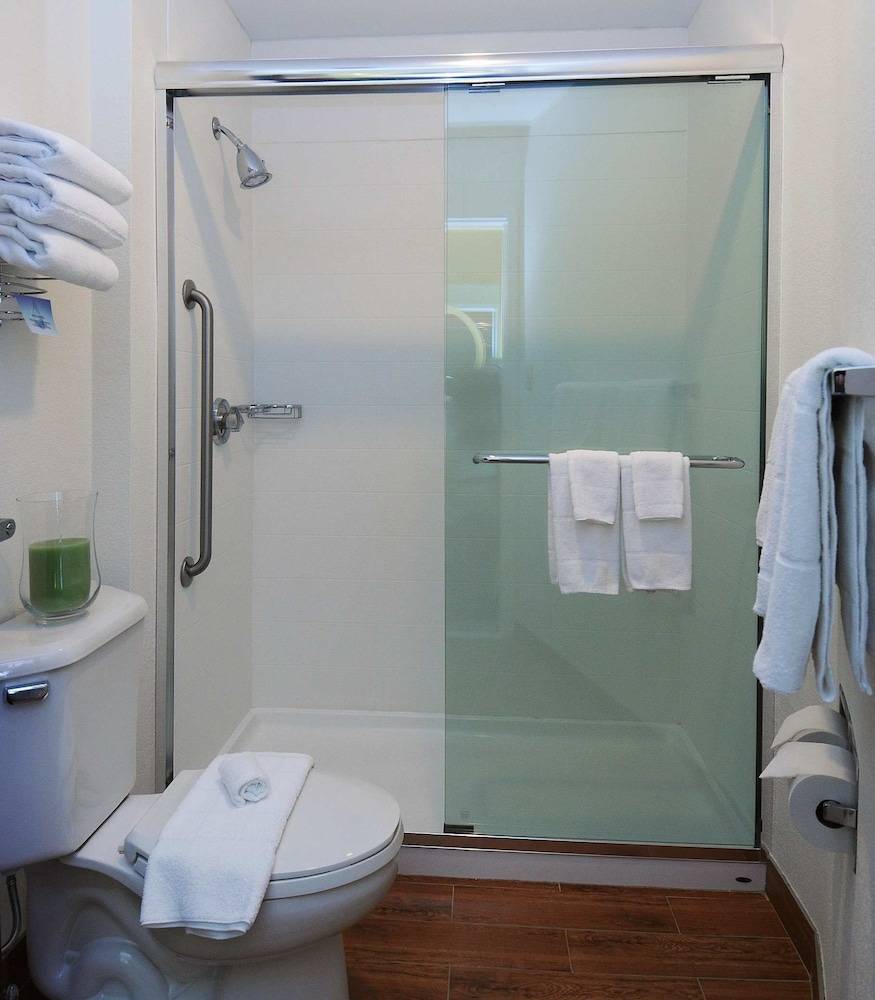 Springhill Suites by Marriott Warwick - photo 8