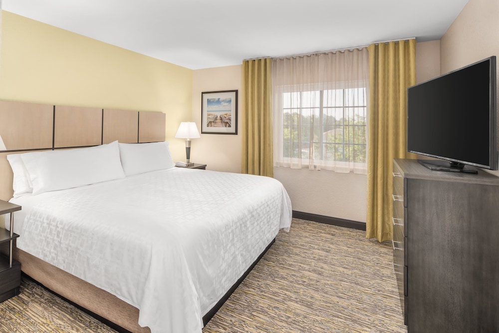Candlewood Suites Destin Sandestin by IHG - photo 10