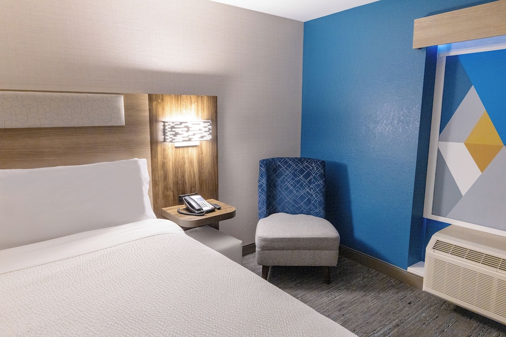 Holiday Inn Express Hotel of Neptune by IHG - photo 24