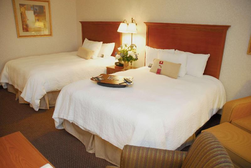 Hampton Inn Columbus Airport - photo 78