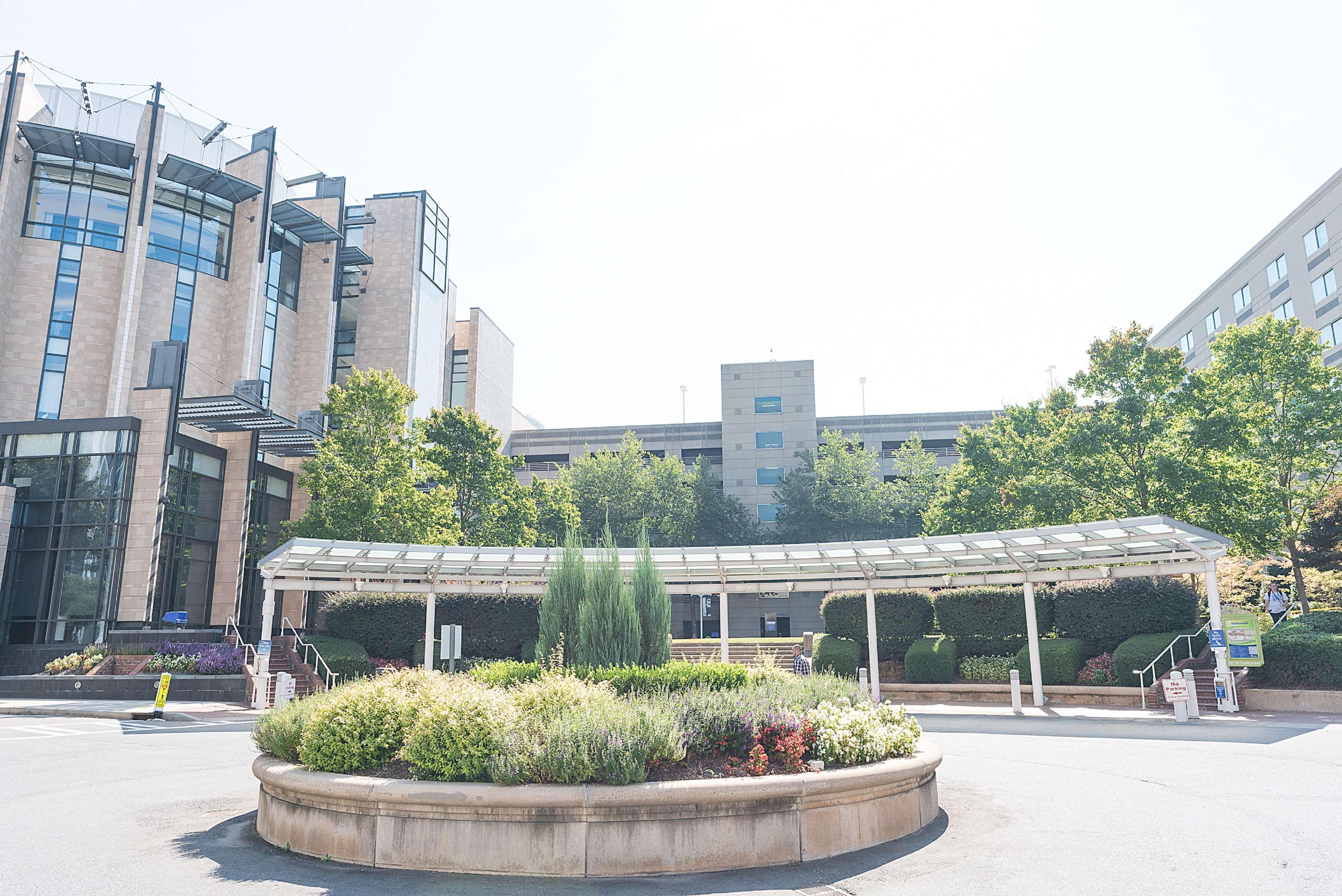 DoubleTree by Hilton Charlotte Gateway Village - photo 7