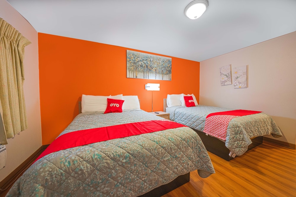 Royal Gateway Motel By OYO - photo 28