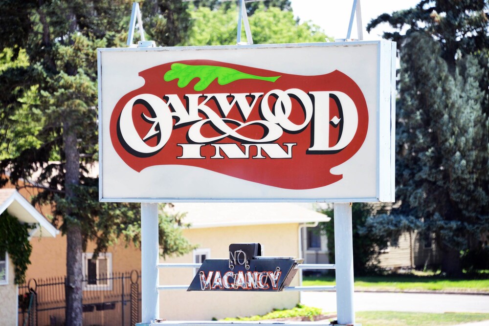 The Oakwood Inn - photo 27