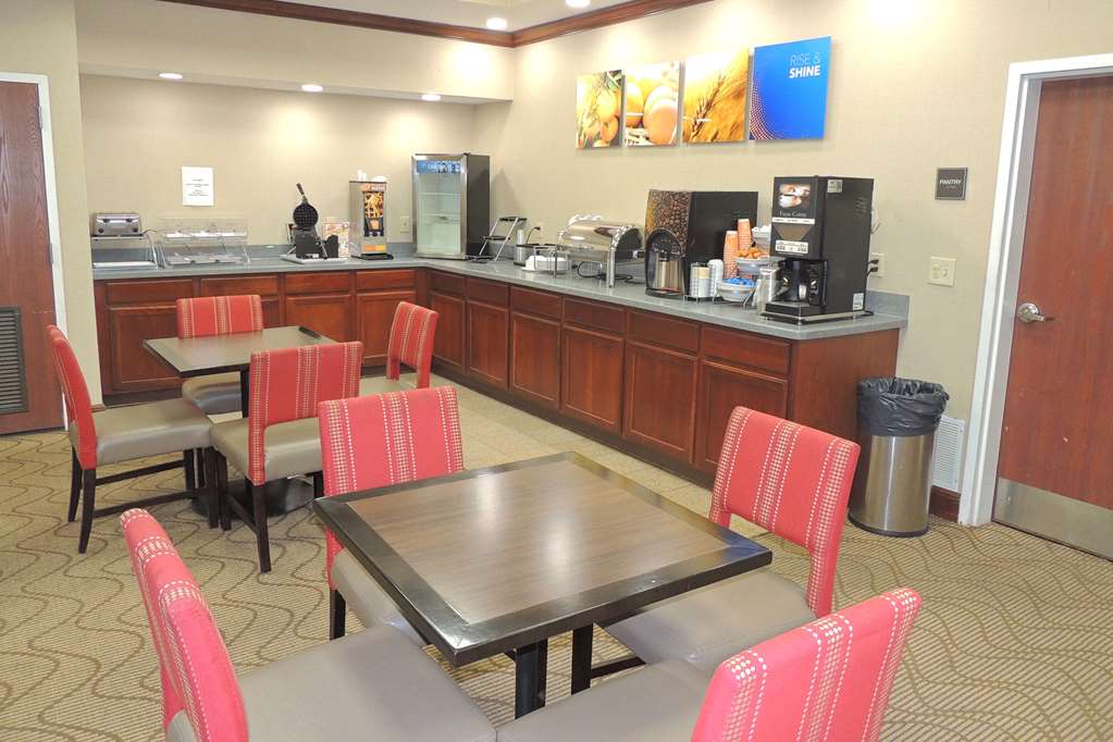 Comfort Suites Twinsburg - photo 46