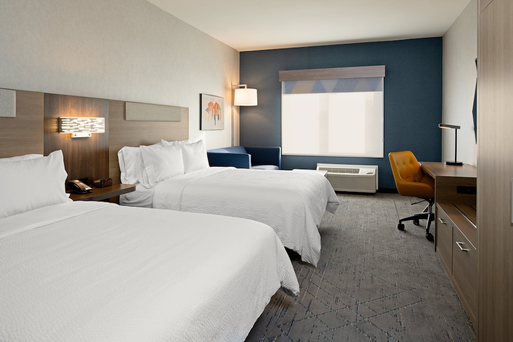 Holiday Inn Express and Suites Hollister by IHG - photo 13