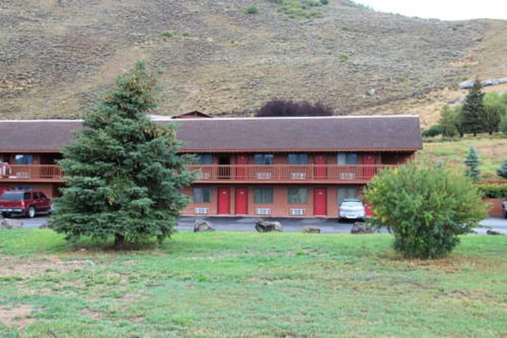Flat Creek Inn - photo 32