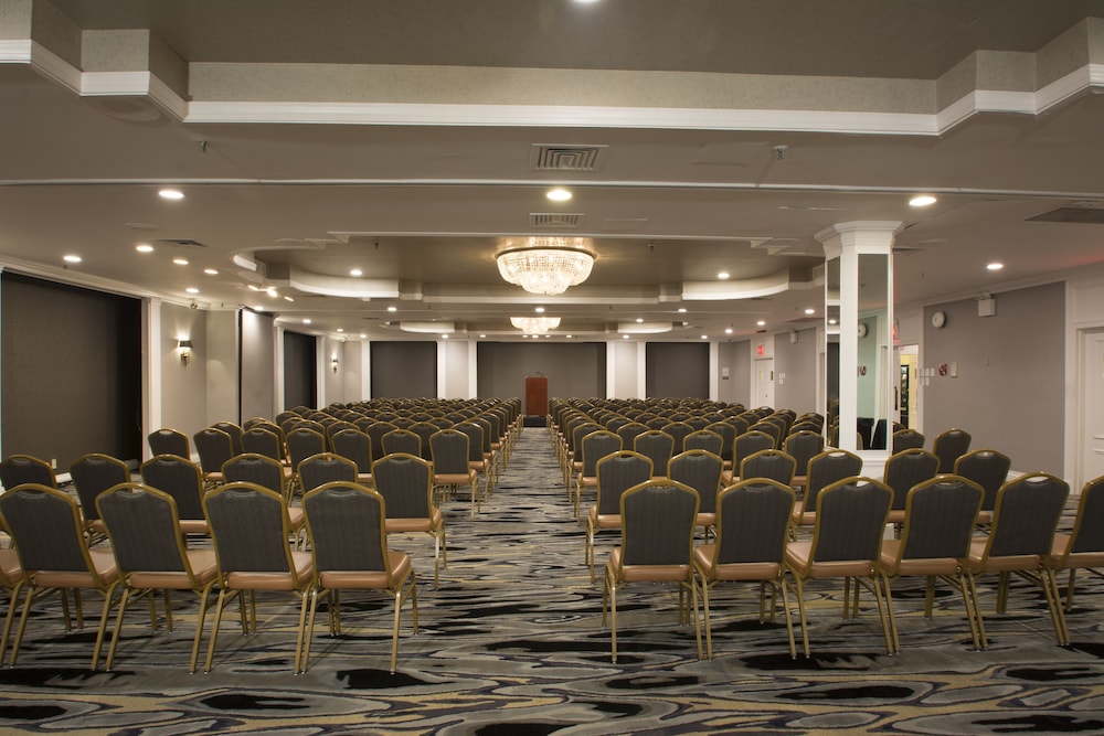 Adria Hotel And Conference Center - photo 43