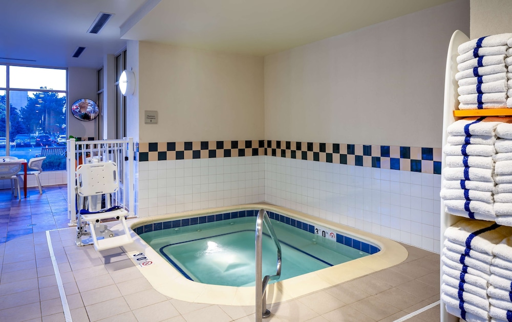 Hilton Garden Inn Chicago OHare Airport - photo 26